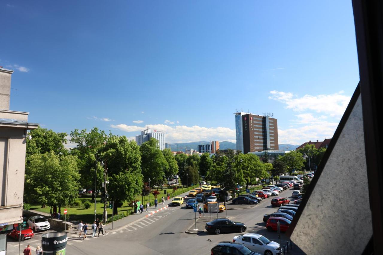 Moonlight Apartments Sibiu Bagian luar foto